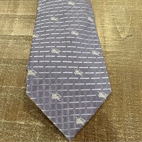 Burberry London Gray Patterned Tie - Picture 3 of 4